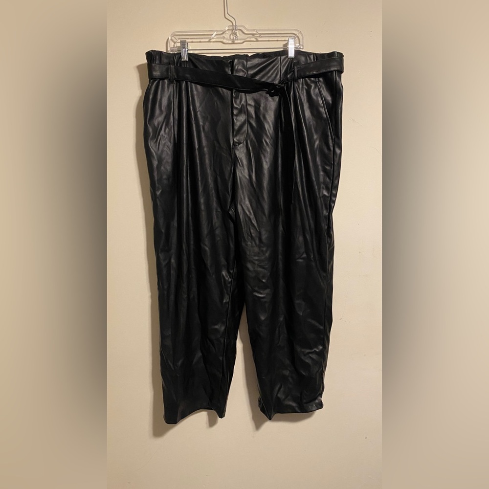 Amazing black leather pants with belt by who what wear size 20w